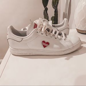 Stan Smith heart Adidas limited edition